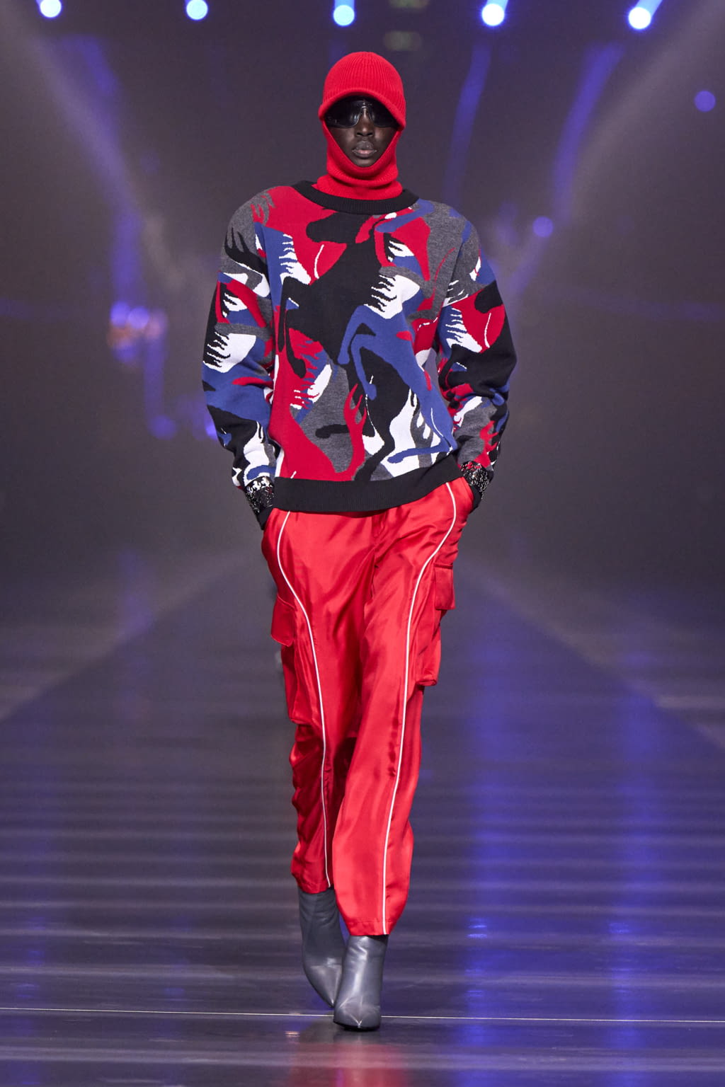 Fashion Week Milan Fall/Winter 2022 look 13 de la collection Ferrari womenswear