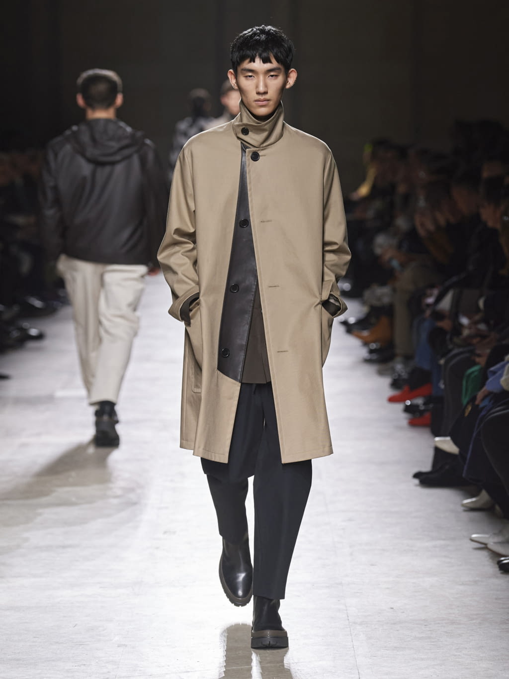 Fashion Week Paris Fall/Winter 2020 look 12 from the Hermès collection 男装