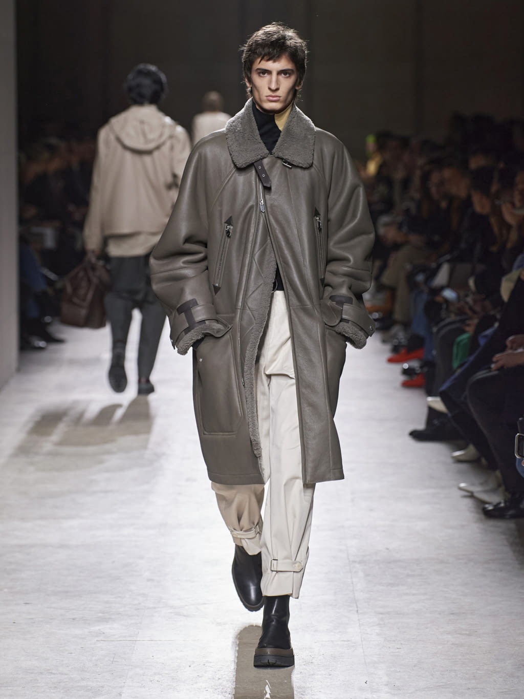 Fashion Week Paris Fall/Winter 2020 look 16 de la collection Hermès menswear