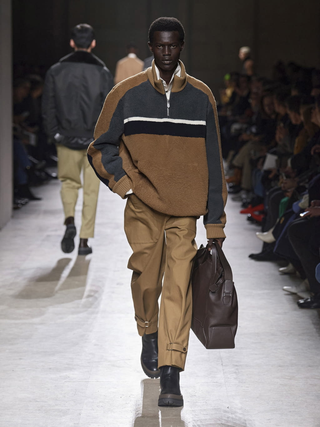 Fashion Week Paris Fall/Winter 2020 look 27 from the Hermès collection menswear