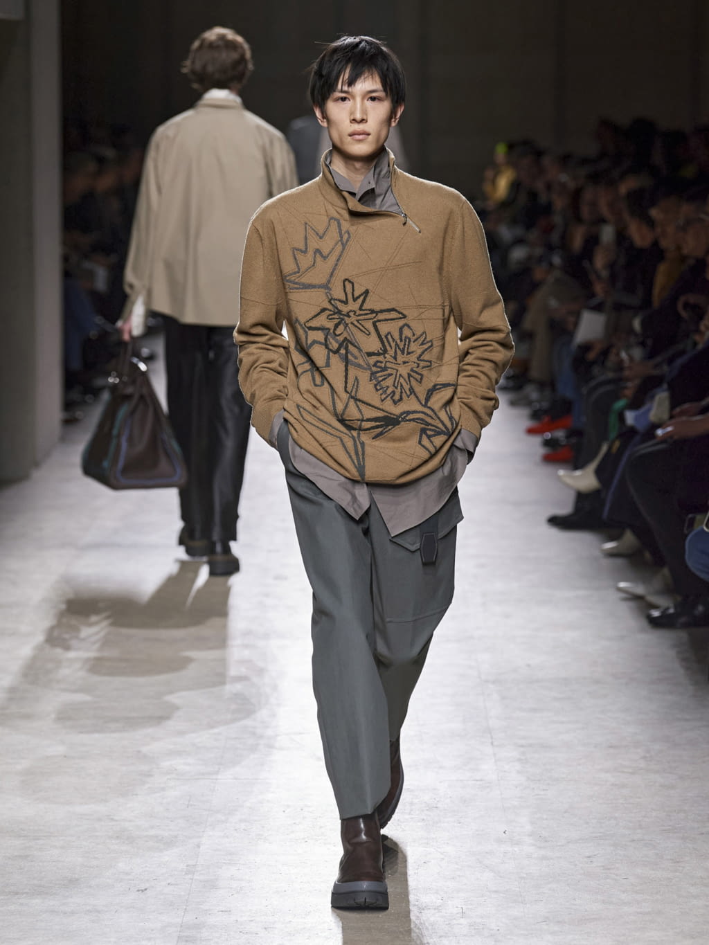 Fashion Week Paris Fall/Winter 2020 look 32 from the Hermès collection menswear