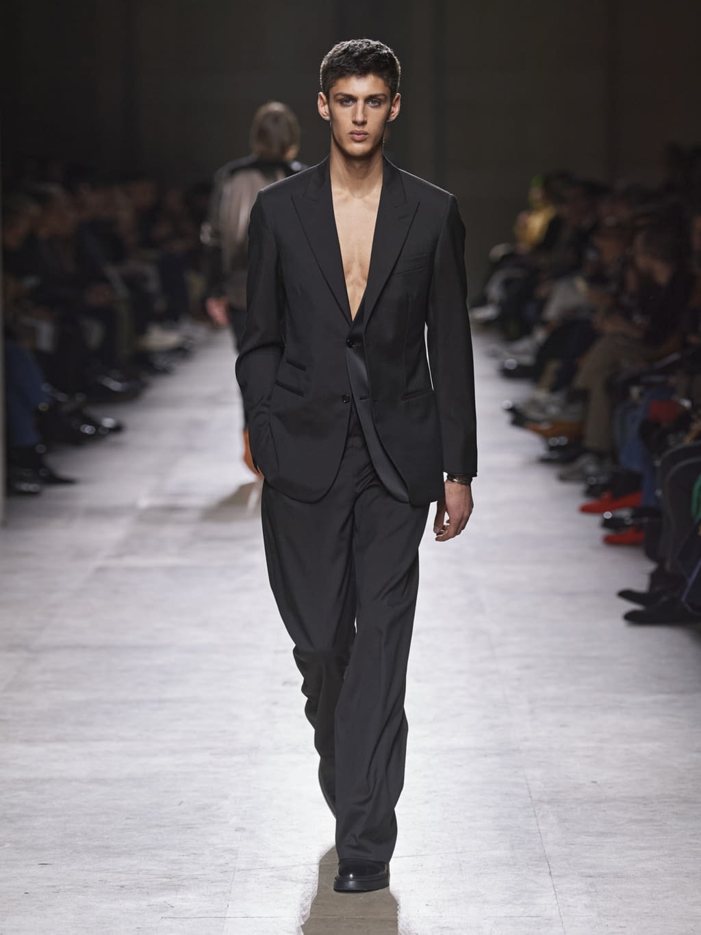 Fashion Week Paris Fall/Winter 2020 look 43 from the Hermès collection menswear