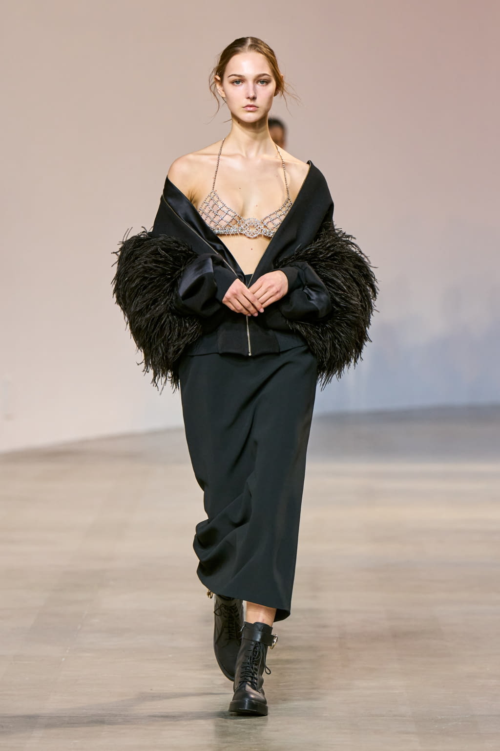 Fashion Week Paris Fall/Winter 2022 look 4 de la collection Elie Saab womenswear