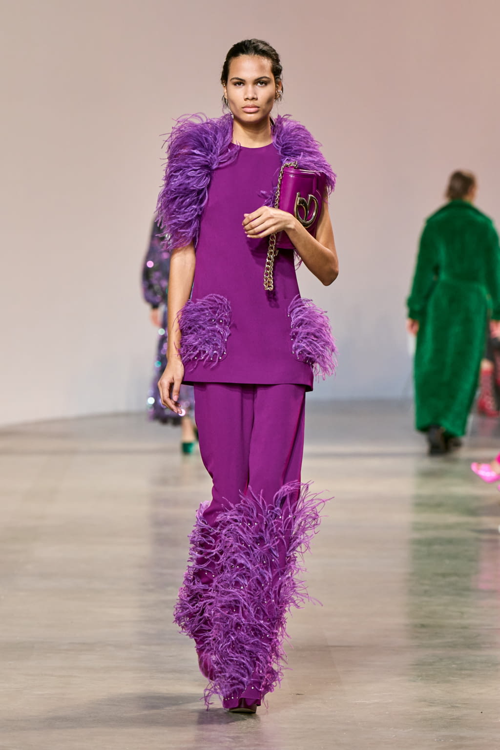 Fashion Week Paris Fall/Winter 2022 look 12 de la collection Elie Saab womenswear