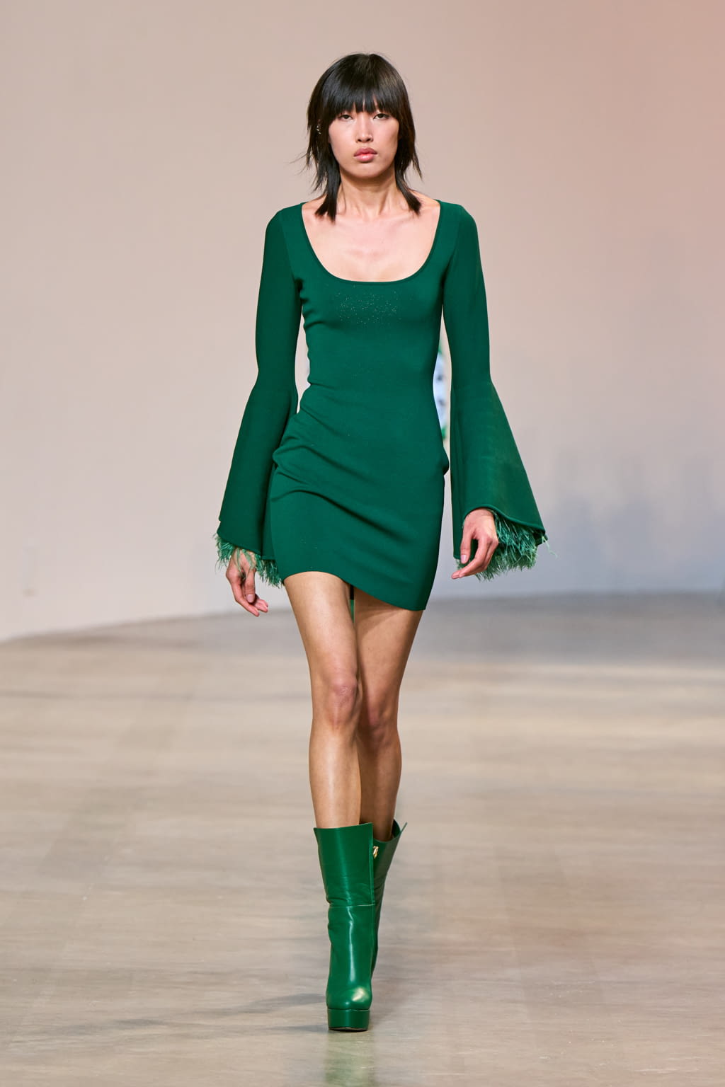 Fashion Week Paris Fall/Winter 2022 look 18 de la collection Elie Saab womenswear
