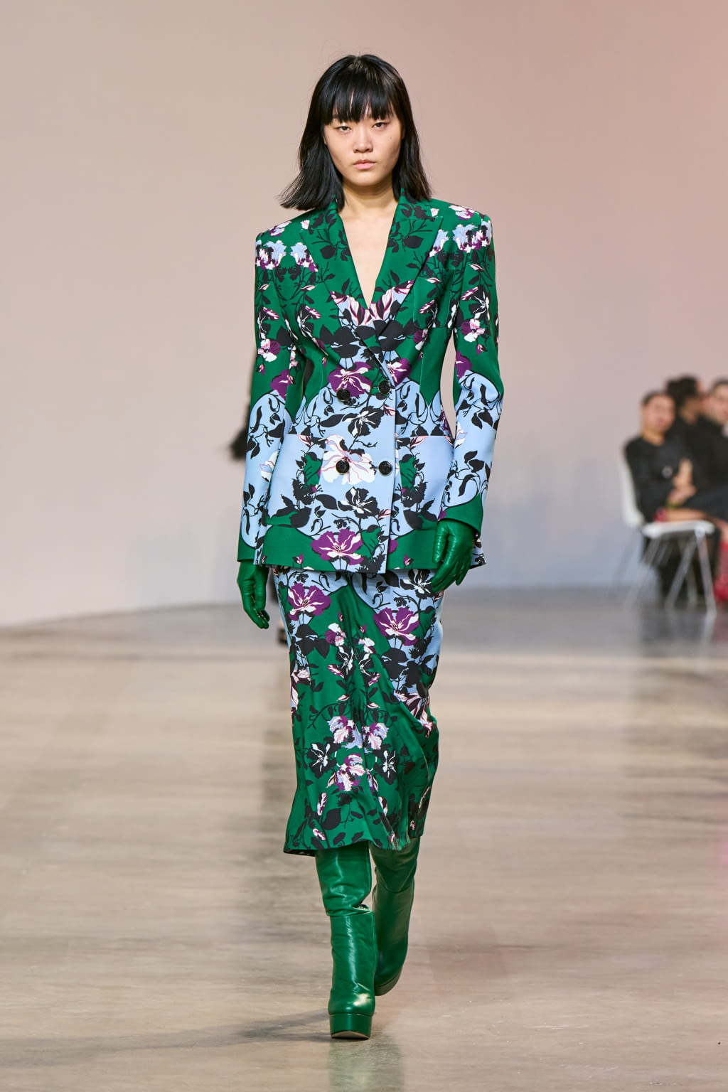 Fashion Week Paris Fall/Winter 2022 look 19 de la collection Elie Saab womenswear