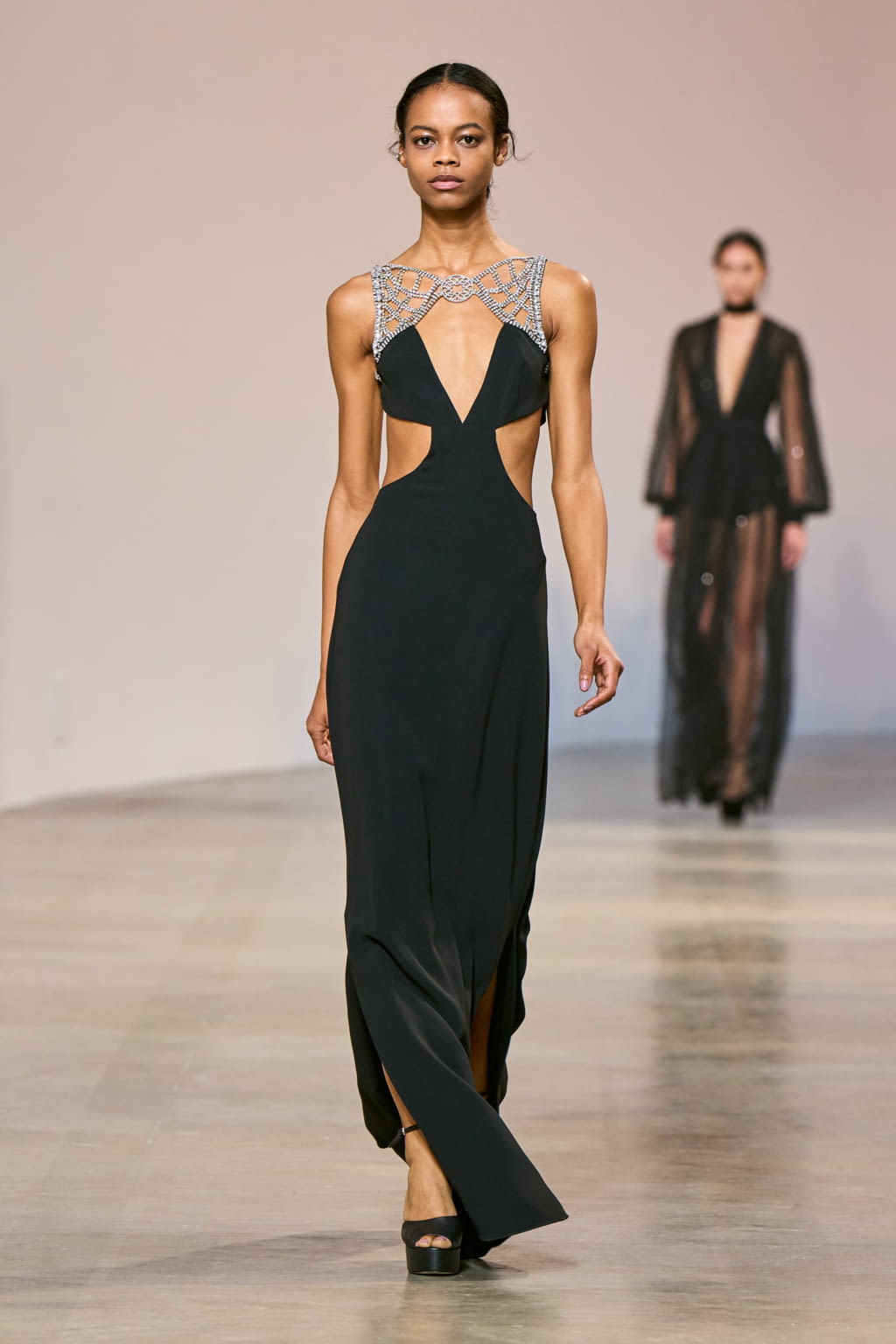 Fashion Week Paris Fall/Winter 2022 look 31 de la collection Elie Saab womenswear