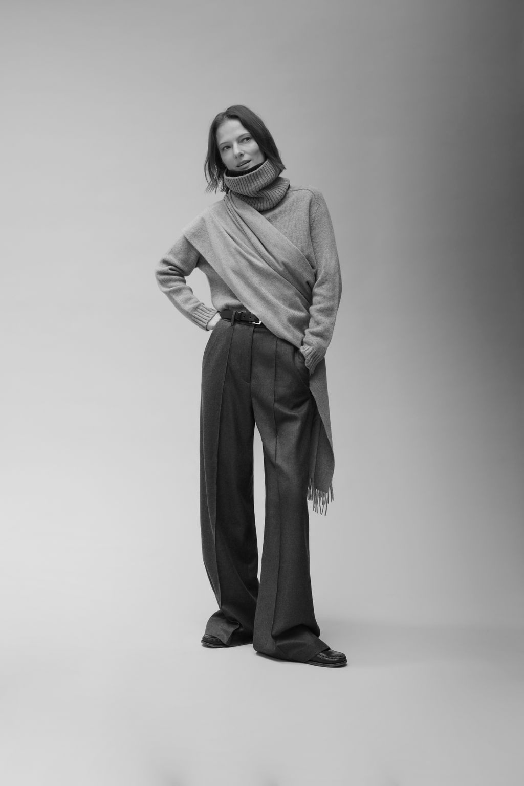 Fashion Week Paris Fall/Winter 2025 look 2 de la collection Eric Bompard womenswear