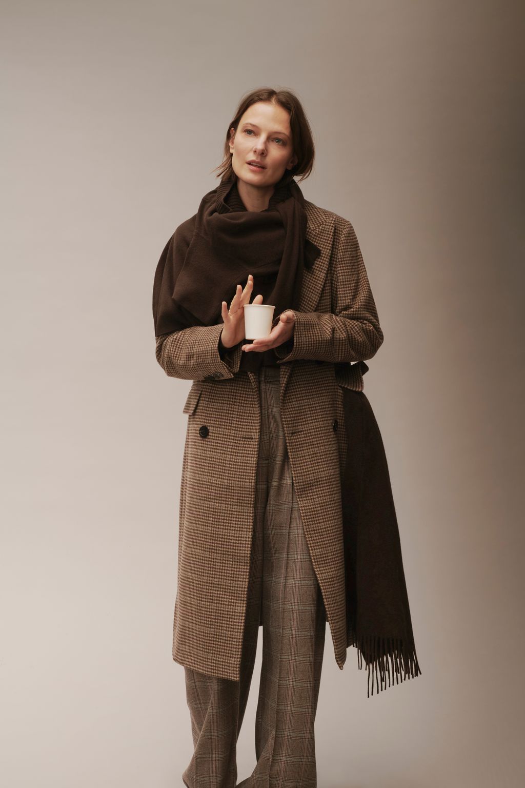 Fashion Week Paris Fall/Winter 2025 look 10 de la collection Eric Bompard womenswear