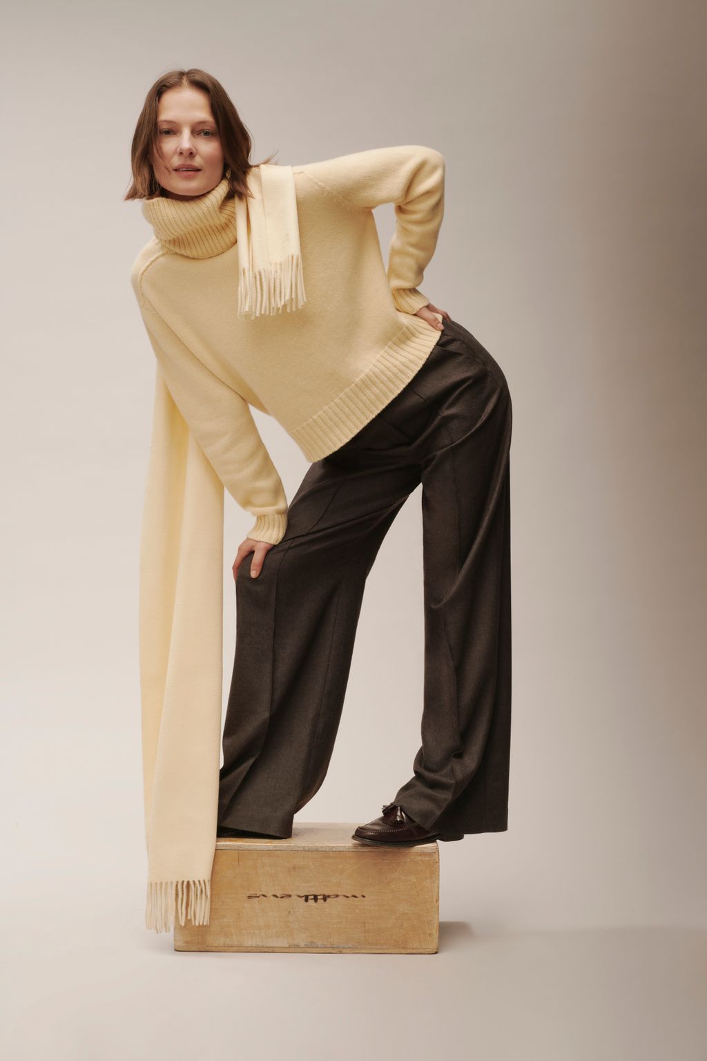 Fashion Week Paris Fall/Winter 2025 look 15 from the Eric Bompard collection womenswear