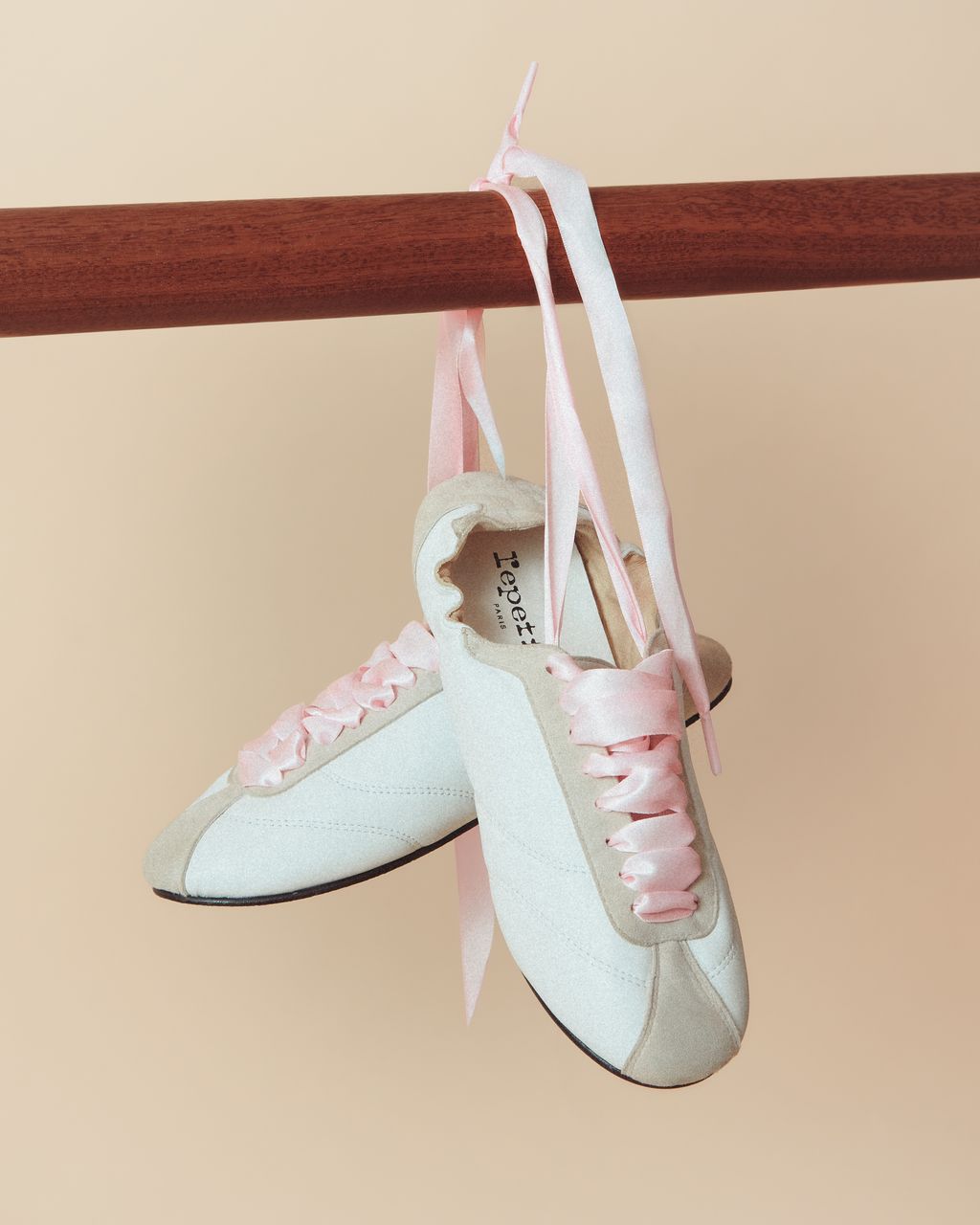 Fashion Week Paris Spring/Summer 2025 look 188 from the Repetto collection womenswear accessories