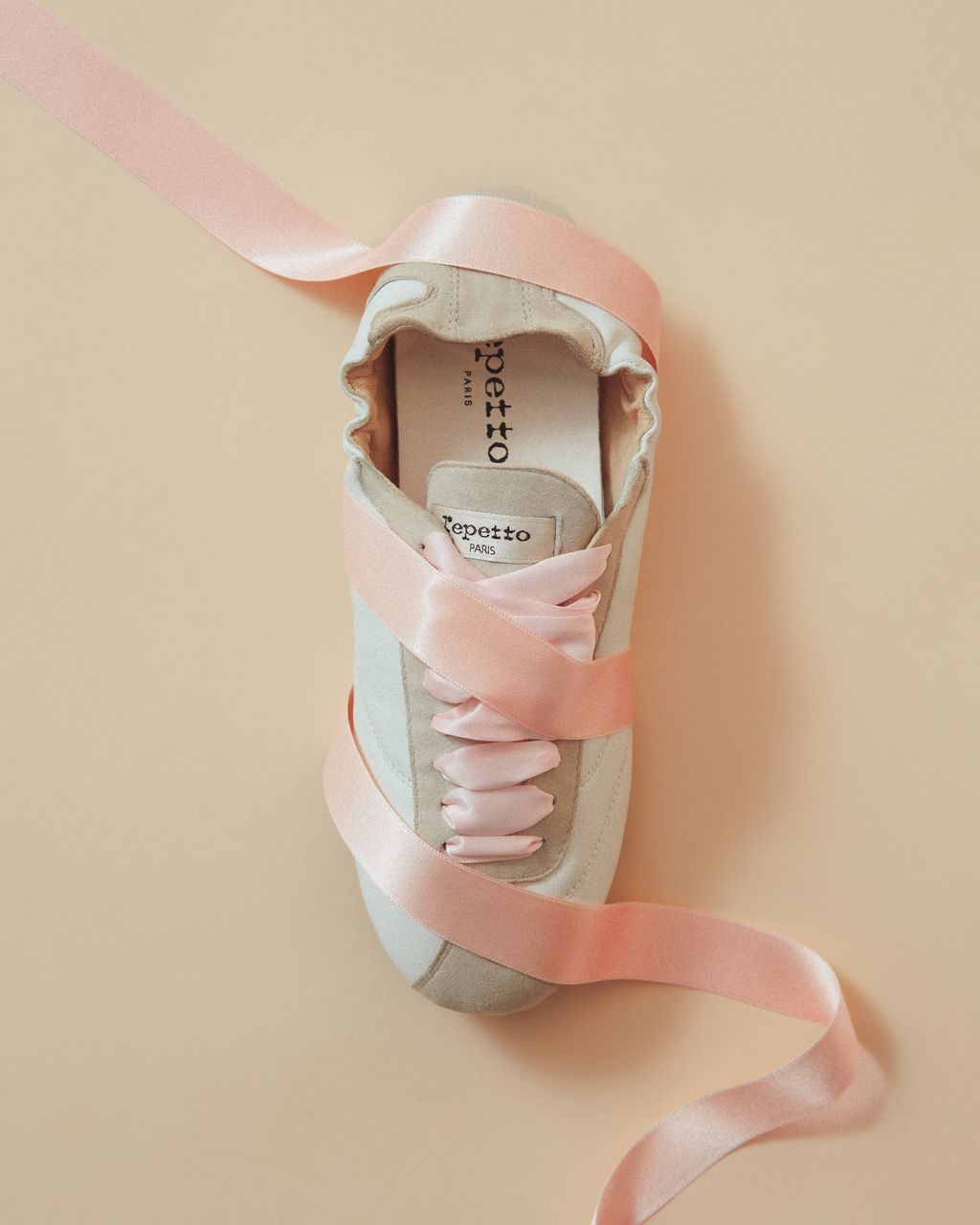 Fashion Week Paris Spring/Summer 2025 look 192 from the Repetto collection womenswear accessories