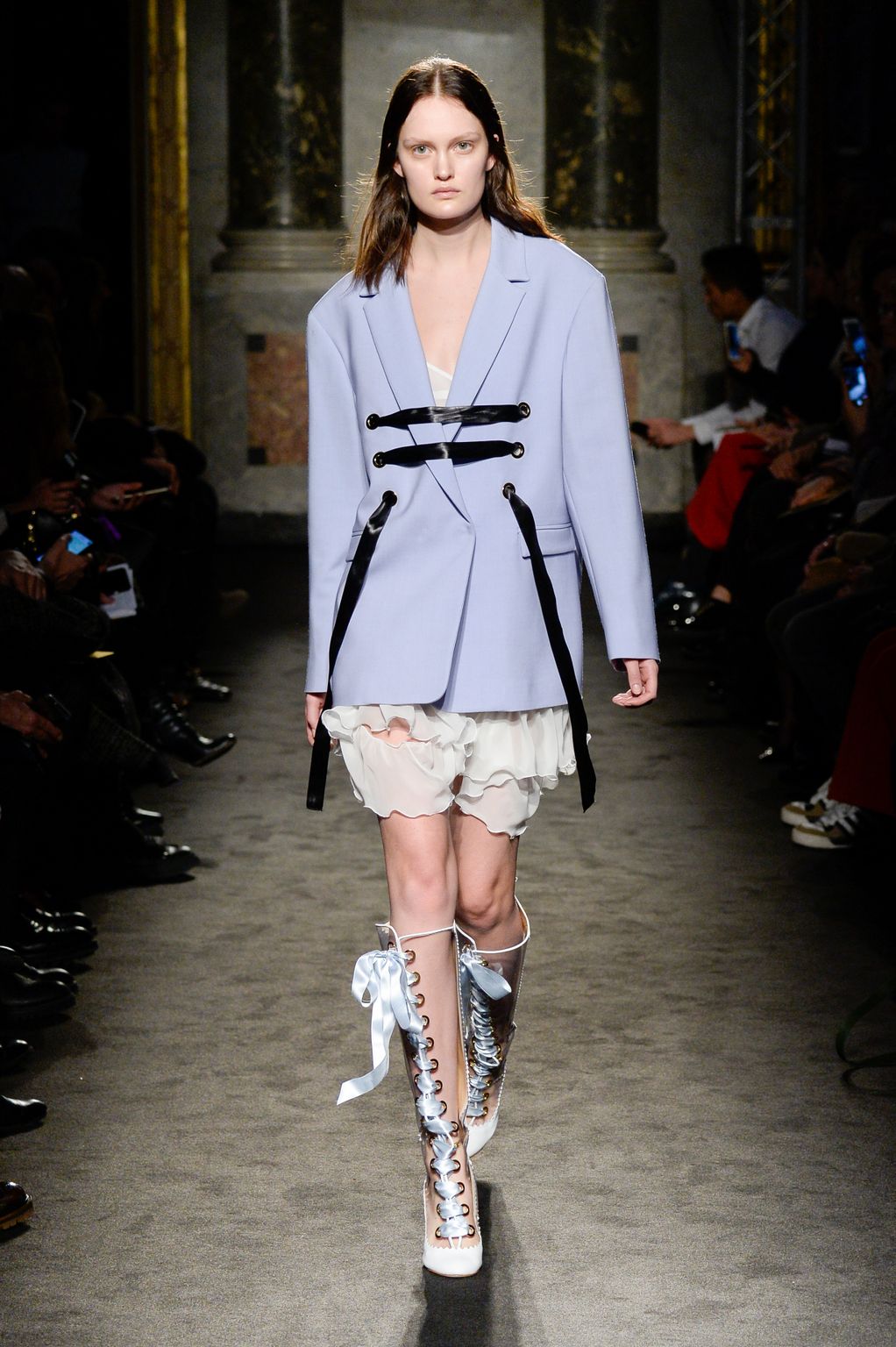 Fashion Week Milan Fall/Winter 2016 look 8 de la collection Francesco Scognamiglio womenswear