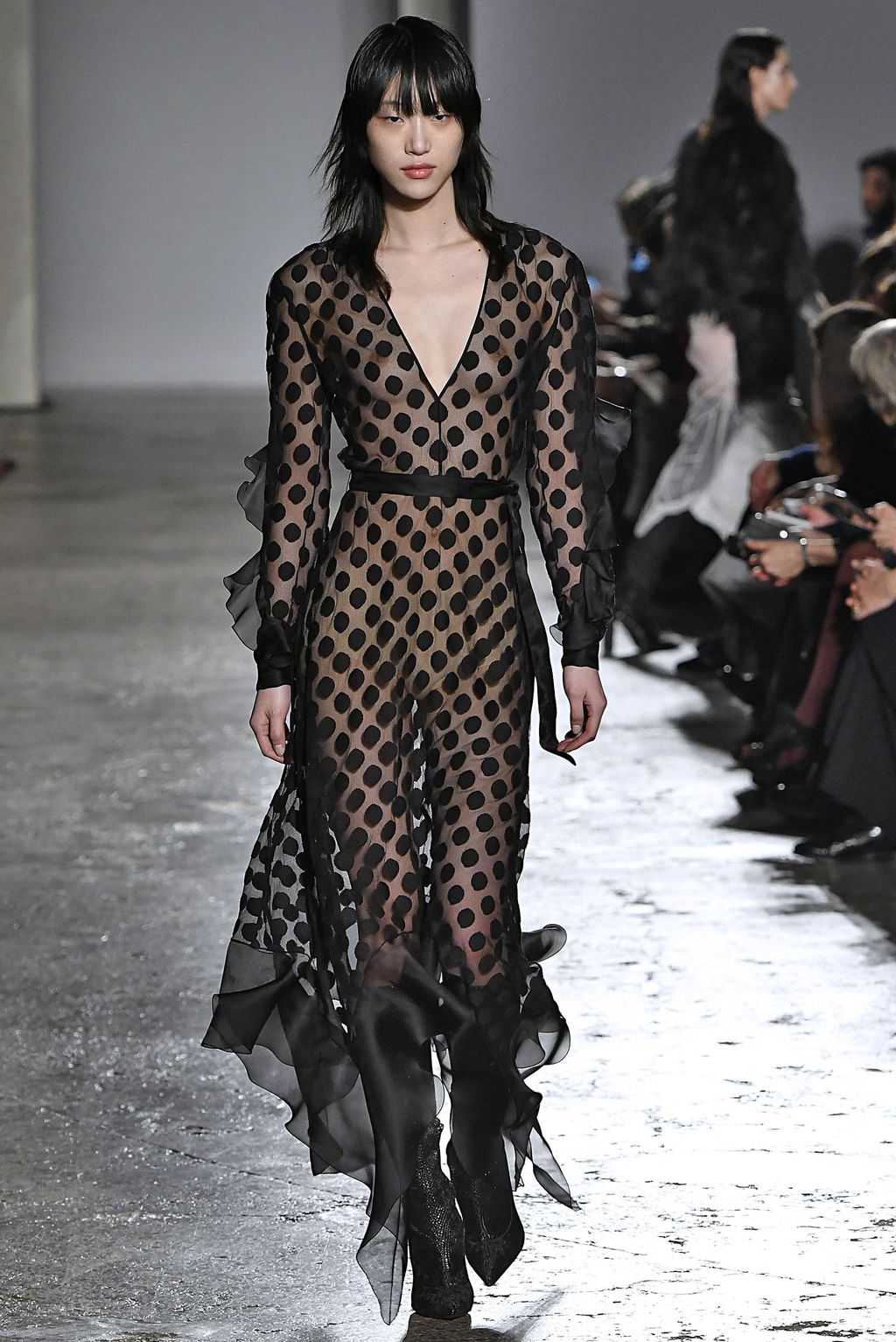 Fashion Week Milan Fall/Winter 2017 look 10 from the Francesco Scognamiglio collection womenswear