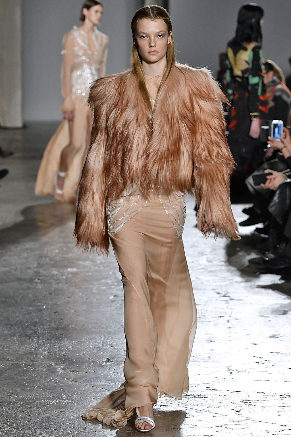 Fashion Week Milan Fall/Winter 2017 look 30 from the Francesco Scognamiglio collection womenswear