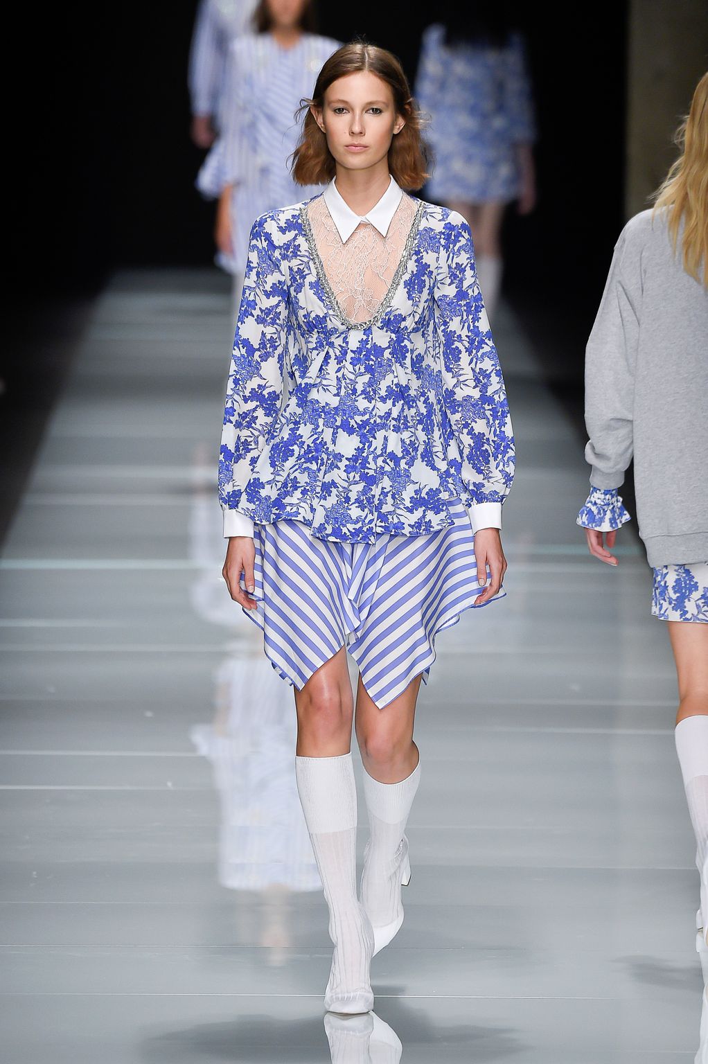Fashion Week Milan Spring/Summer 2017 look 4 from the Francesco Scognamiglio collection womenswear