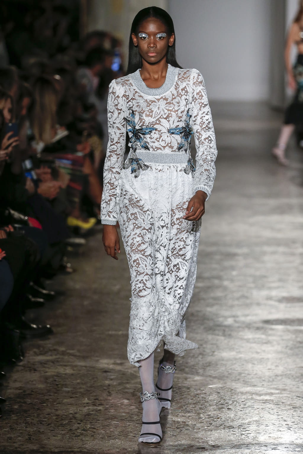 Fashion Week Milan Spring/Summer 2018 look 10 from the Francesco Scognamiglio collection womenswear