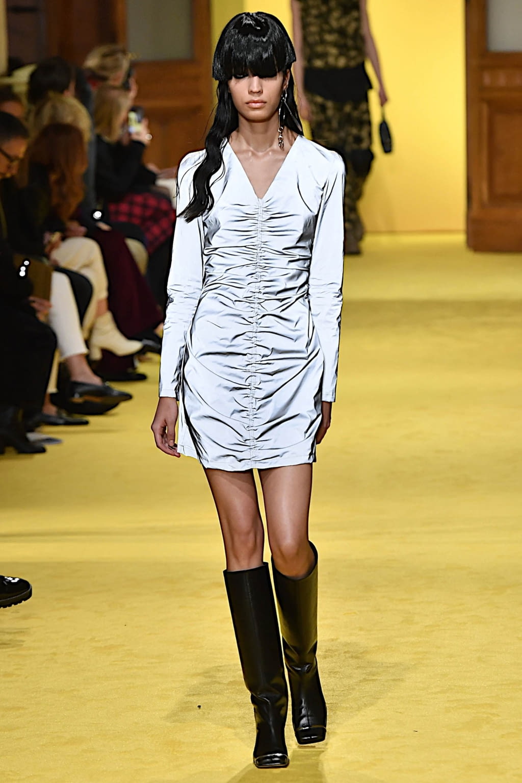 Fashion Week Milan Fall/Winter 2020 look 27 from the Frankie Morello collection 女装