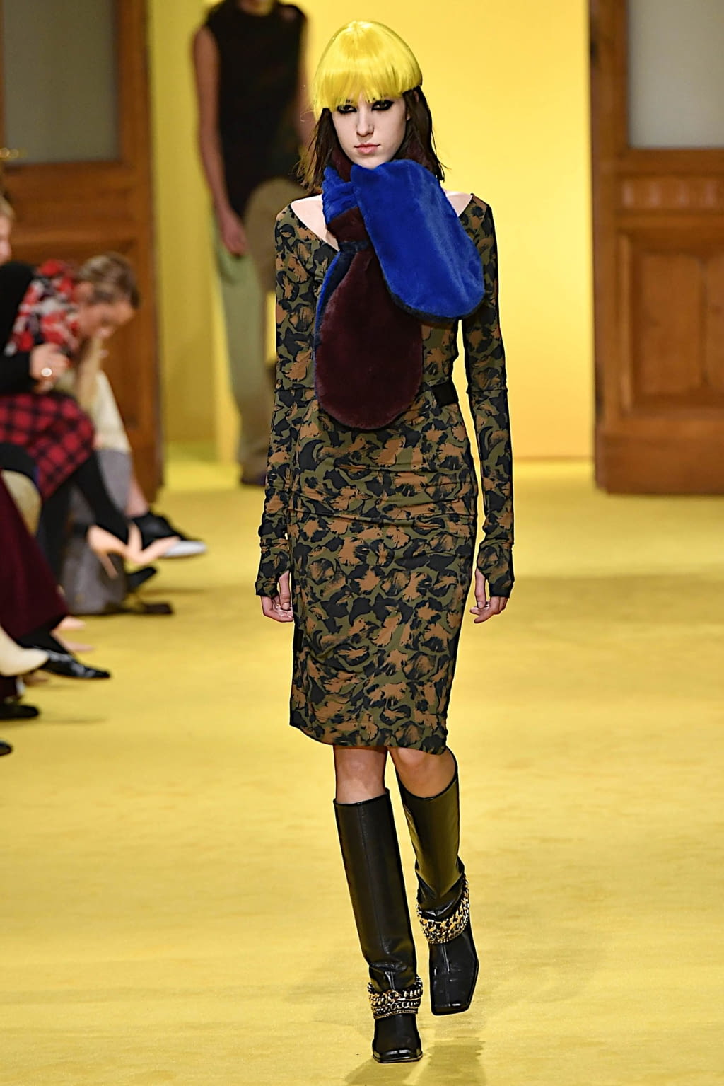 Fashion Week Milan Fall/Winter 2020 look 29 from the Frankie Morello collection 女装
