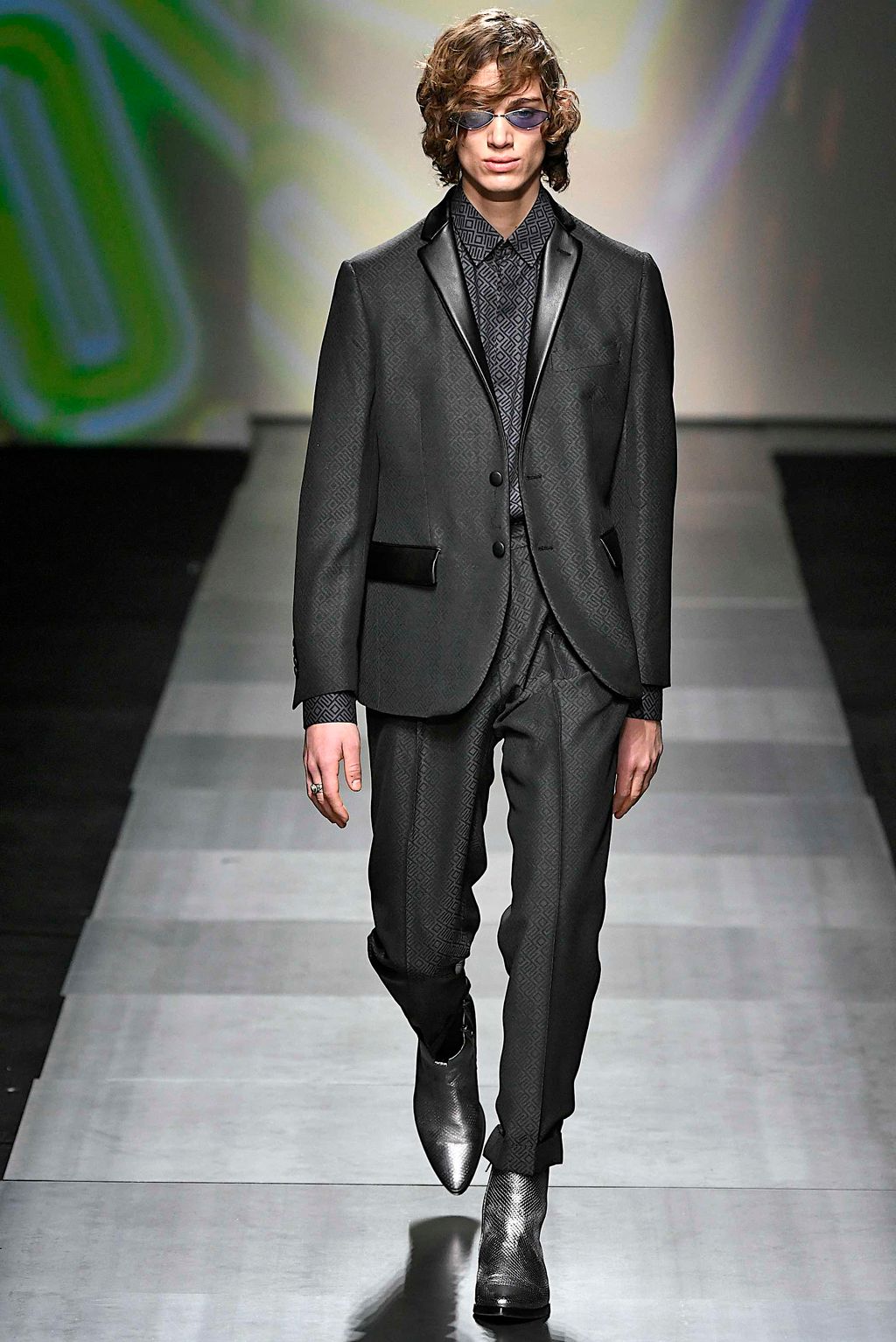 Fashion Week Milan Fall/Winter 2019 look 32 from the Frankie Morello collection 男装