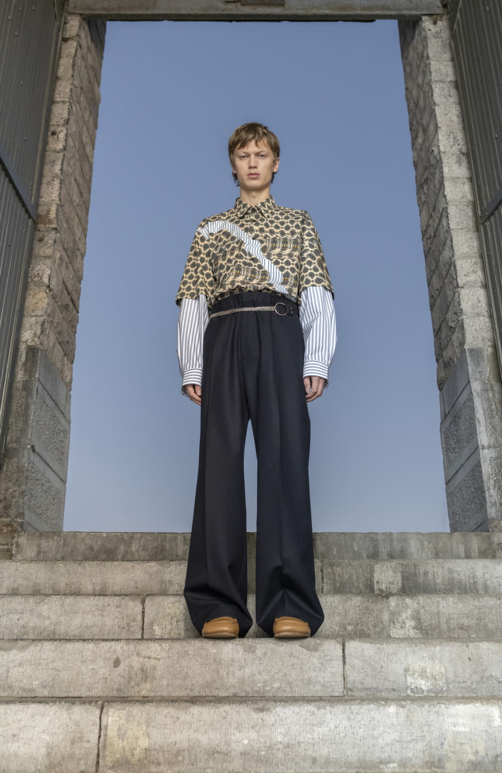 Fashion Week Paris Fall/Winter 2021 look 10 from the Dries Van Noten collection 男装