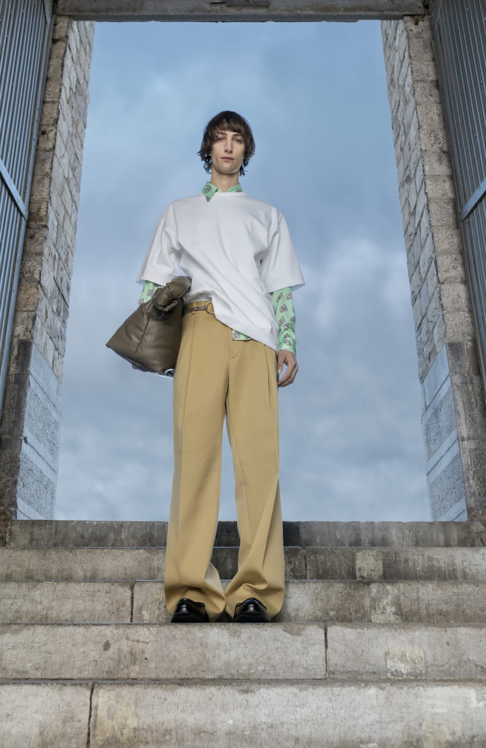 Fashion Week Paris Fall/Winter 2021 look 31 from the Dries Van Noten collection menswear