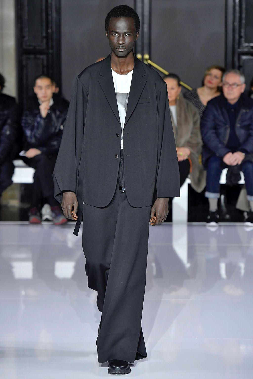 Fashion Week Paris Fall/Winter 2019 look 20 de la collection Fumito Gandryu menswear