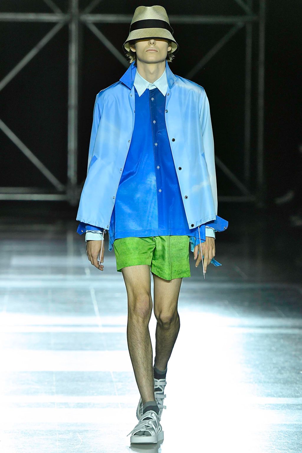 Fashion Week Paris Spring/Summer 2020 look 1 de la collection Fumito Gandryu menswear