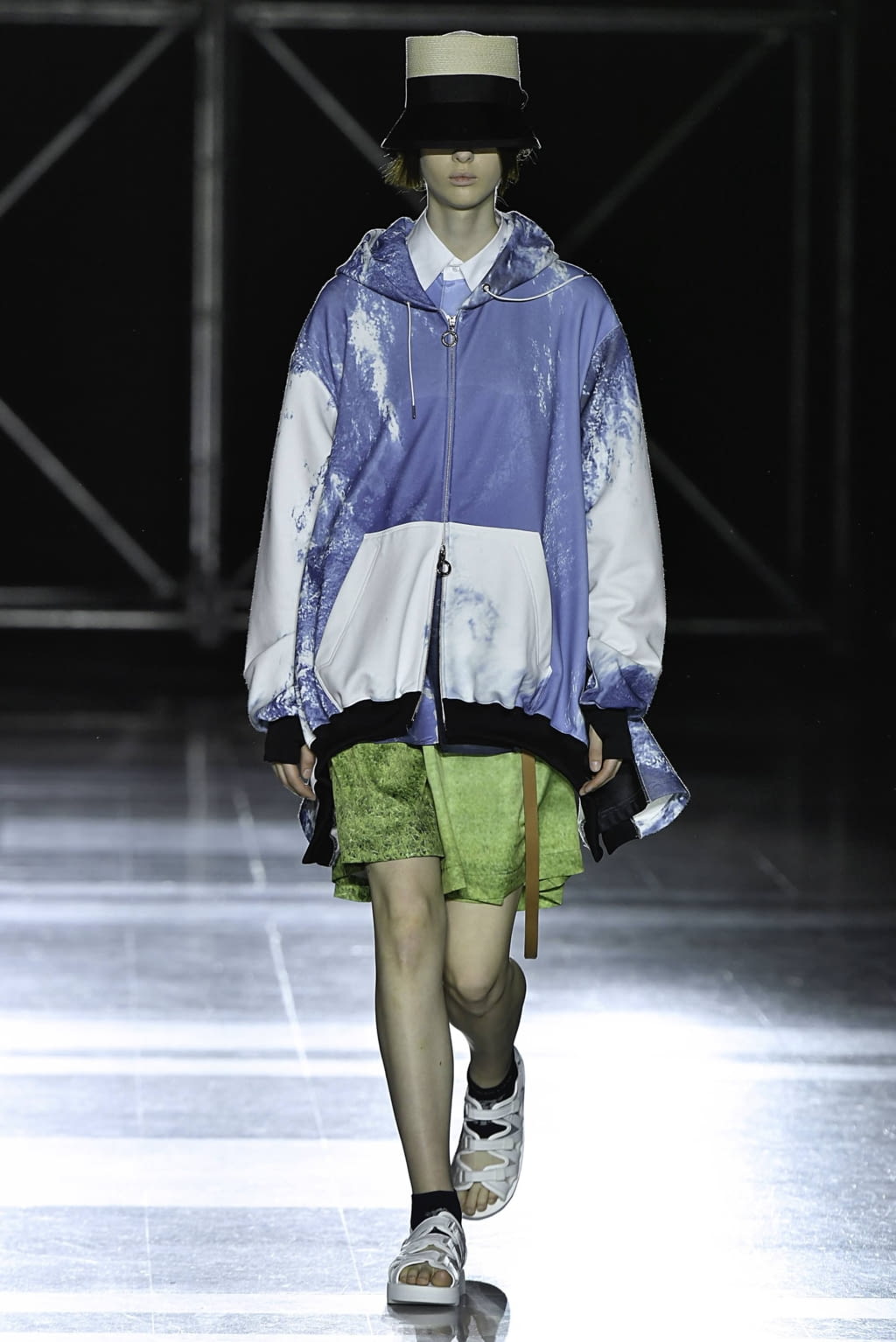 Fashion Week Paris Spring/Summer 2020 look 6 from the Fumito Gandryu collection menswear