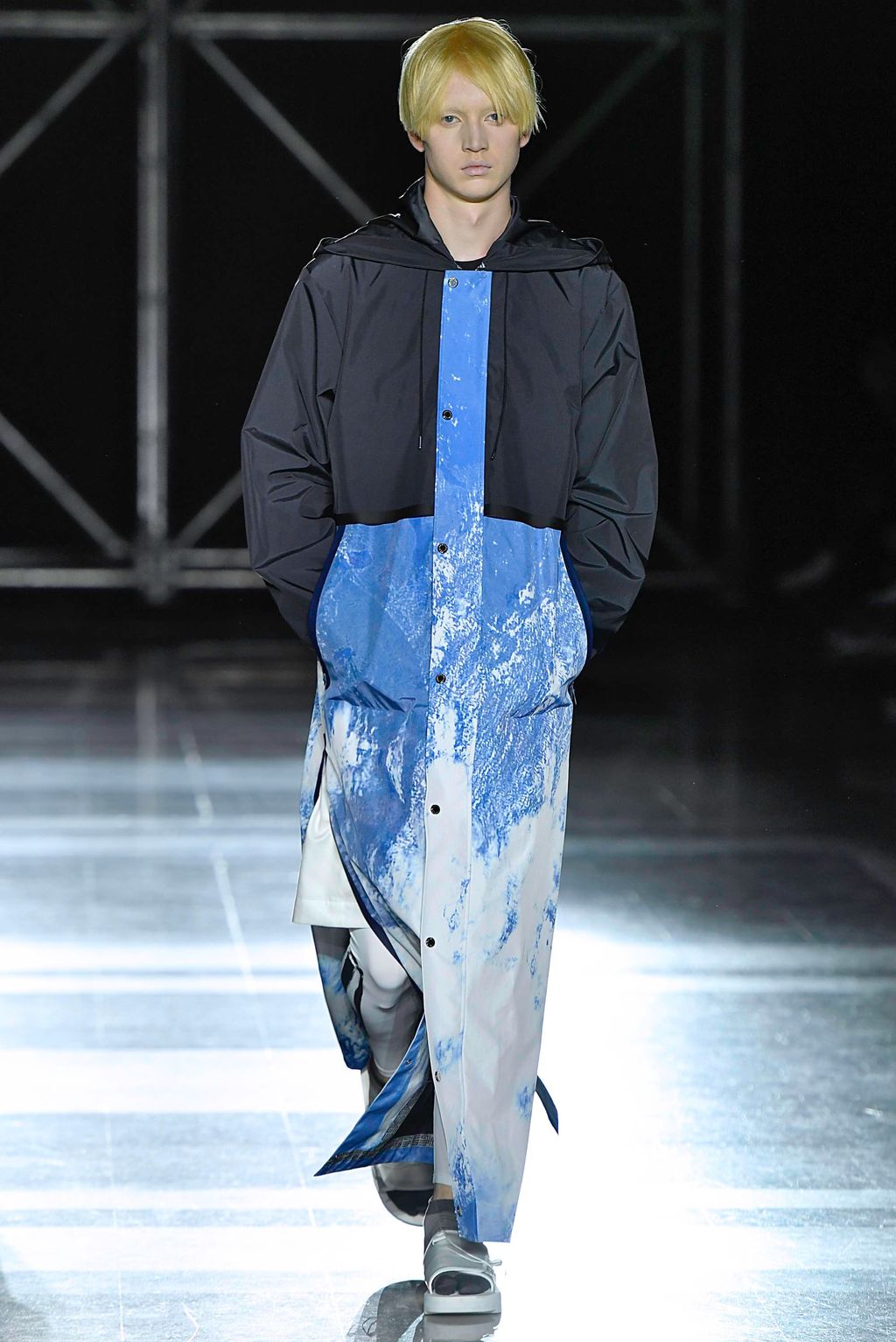 Fashion Week Paris Spring/Summer 2020 look 10 from the Fumito Gandryu collection menswear