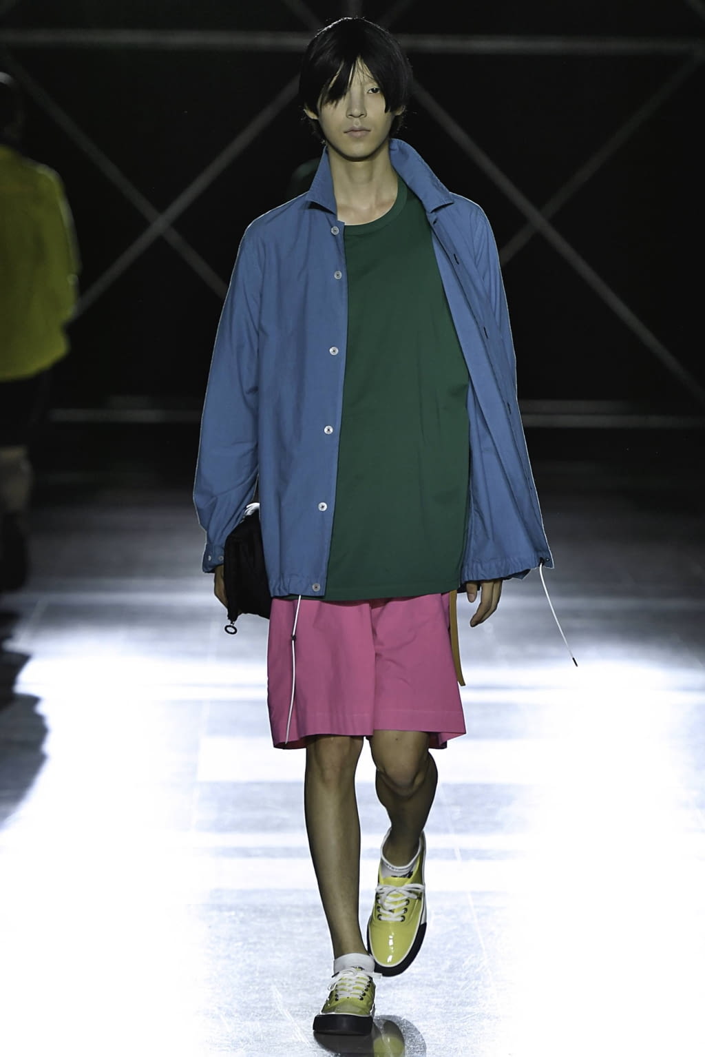 Fashion Week Paris Spring/Summer 2020 look 25 from the Fumito Gandryu collection 男装
