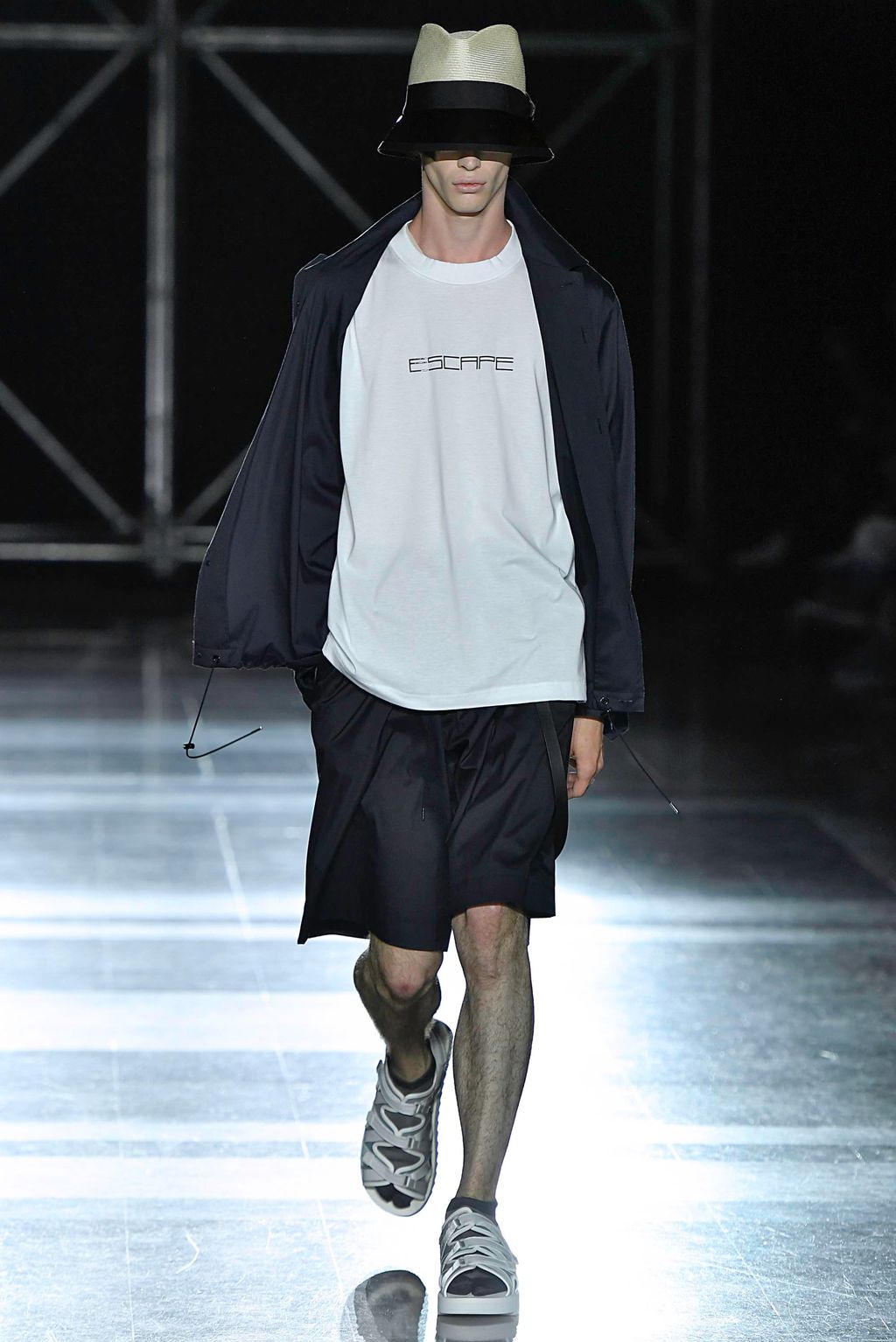 Fashion Week Paris Spring/Summer 2020 look 29 from the Fumito Gandryu collection menswear