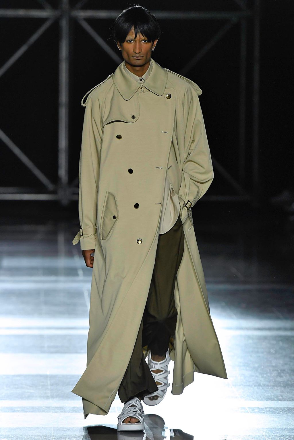 Fashion Week Paris Spring/Summer 2020 look 31 from the Fumito Gandryu collection 男装