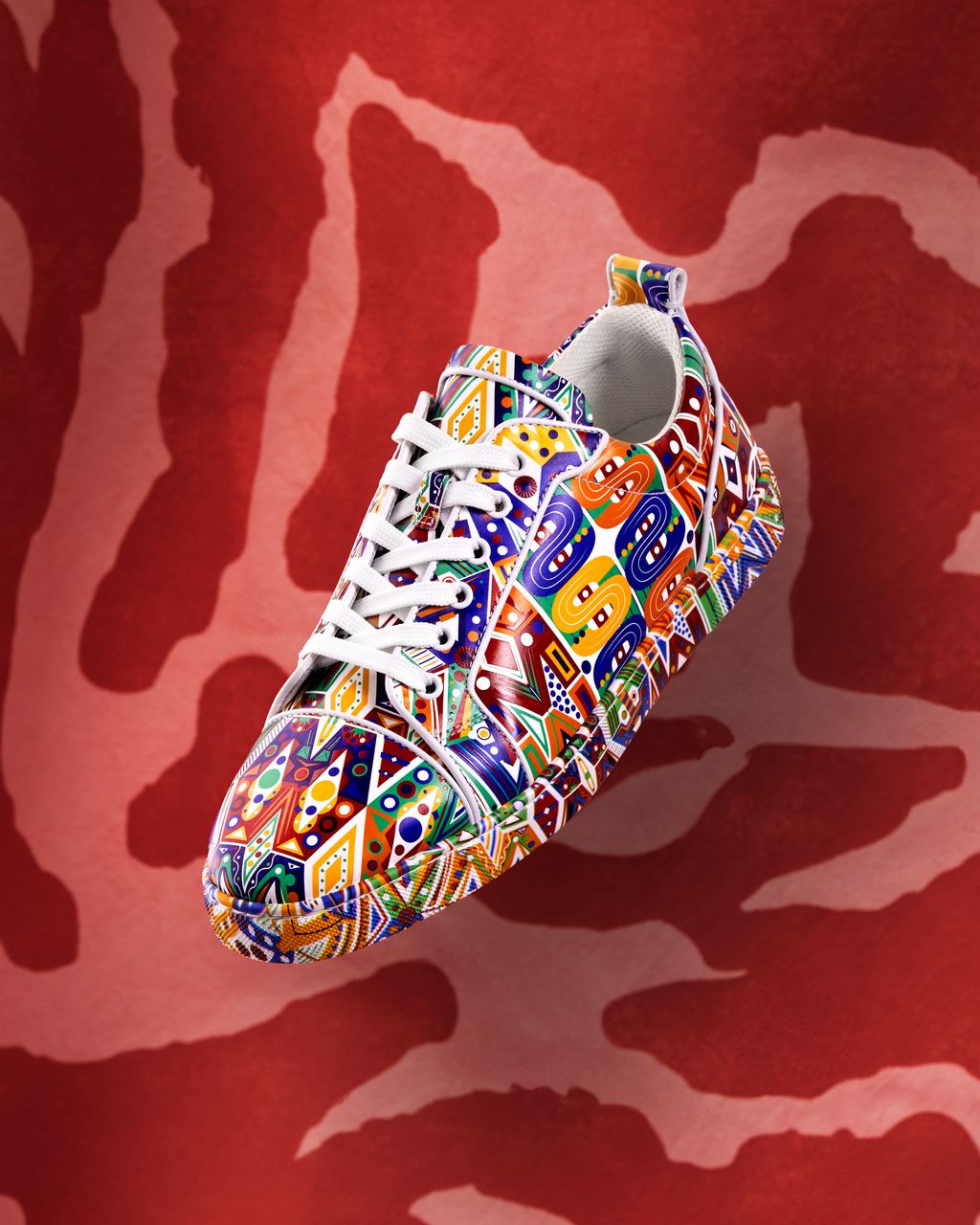 Fashion Week Paris Fall/Winter 2024 look 63 de la collection Christian Louboutin womenswear accessories