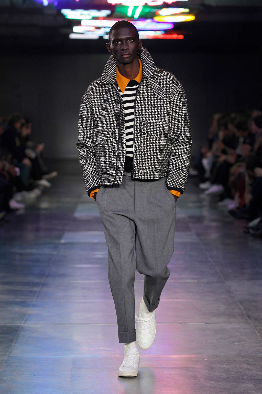 Fashion Week Paris Fall/Winter 2017 look 17 from the Ami collection menswear