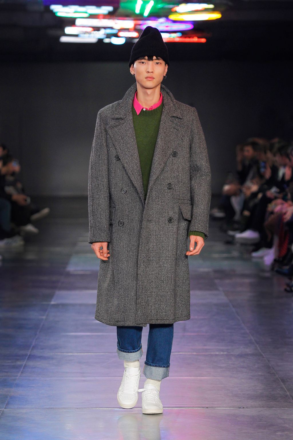Fashion Week Paris Fall/Winter 2017 look 24 from the Ami collection menswear