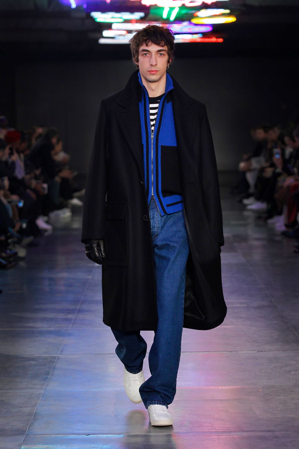 Fashion Week Paris Fall/Winter 2017 look 34 from the Ami collection menswear
