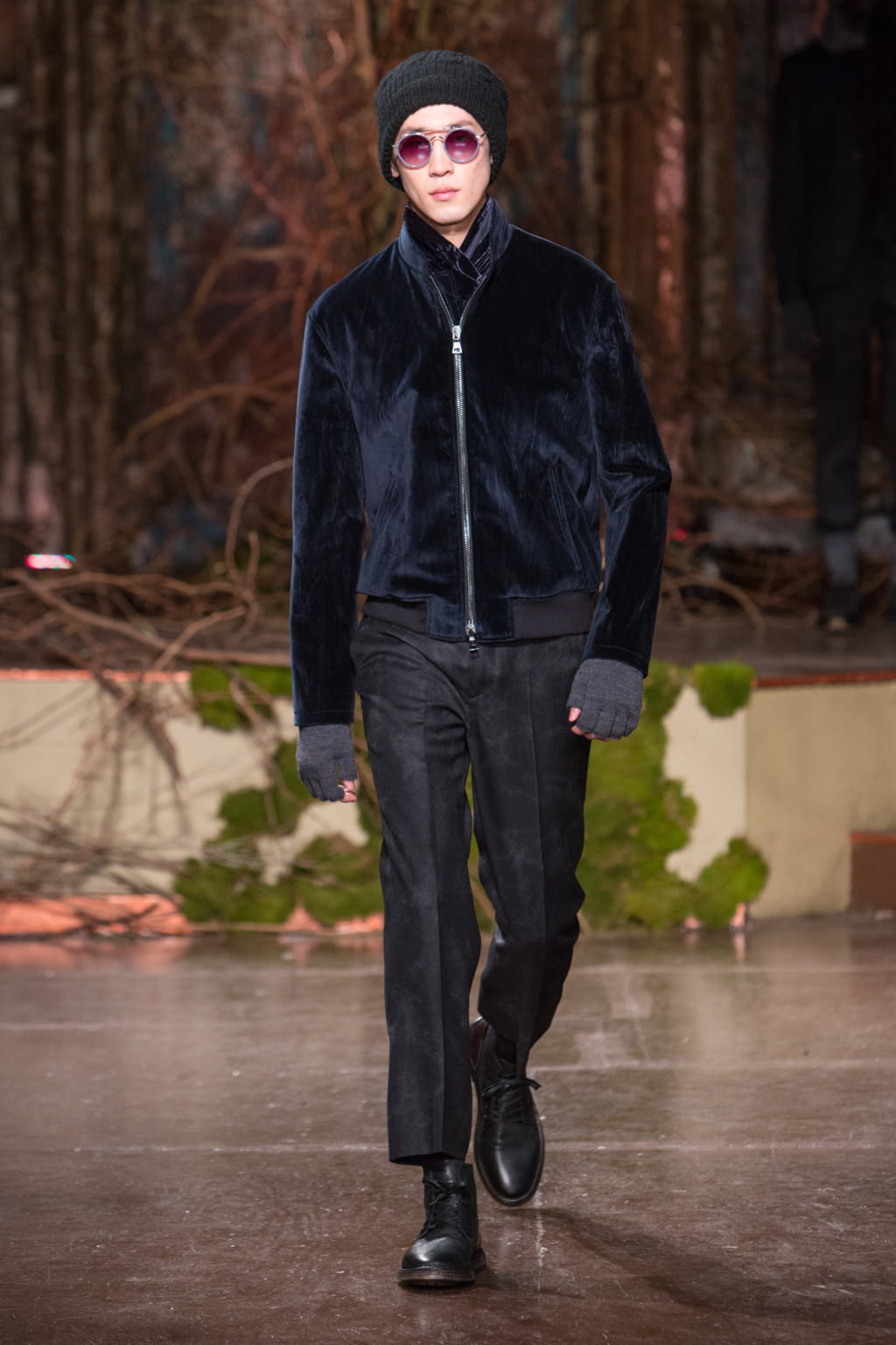 Fashion Week New York Fall/Winter 2018 look 39 from the John Varvatos collection menswear