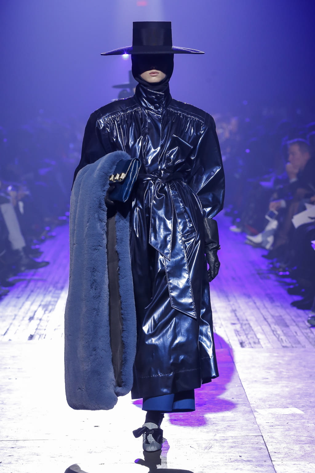 Fashion Week New York Fall/Winter 2018 look 14 de la collection Marc Jacobs womenswear