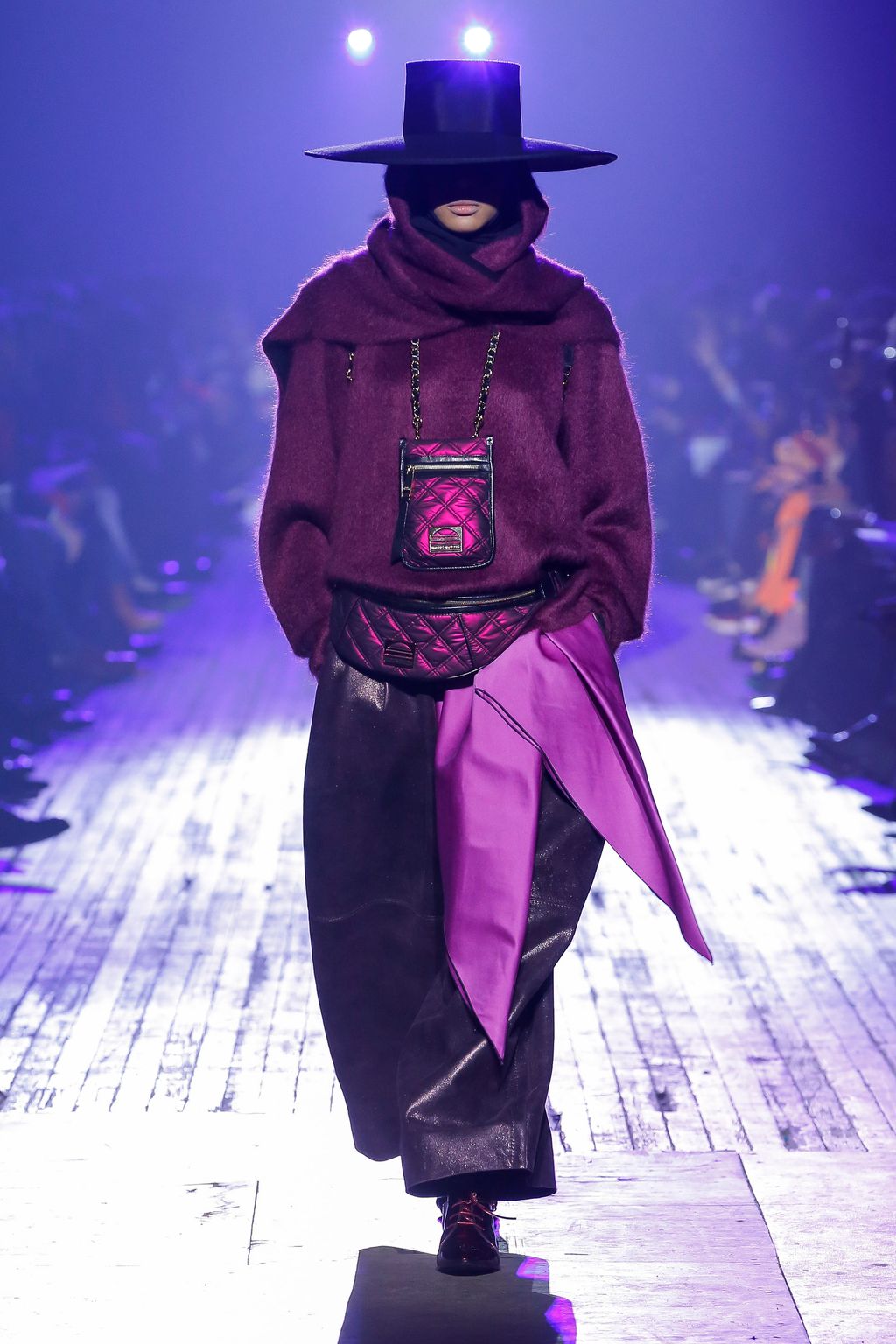 Fashion Week New York Fall/Winter 2018 look 18 de la collection Marc Jacobs womenswear