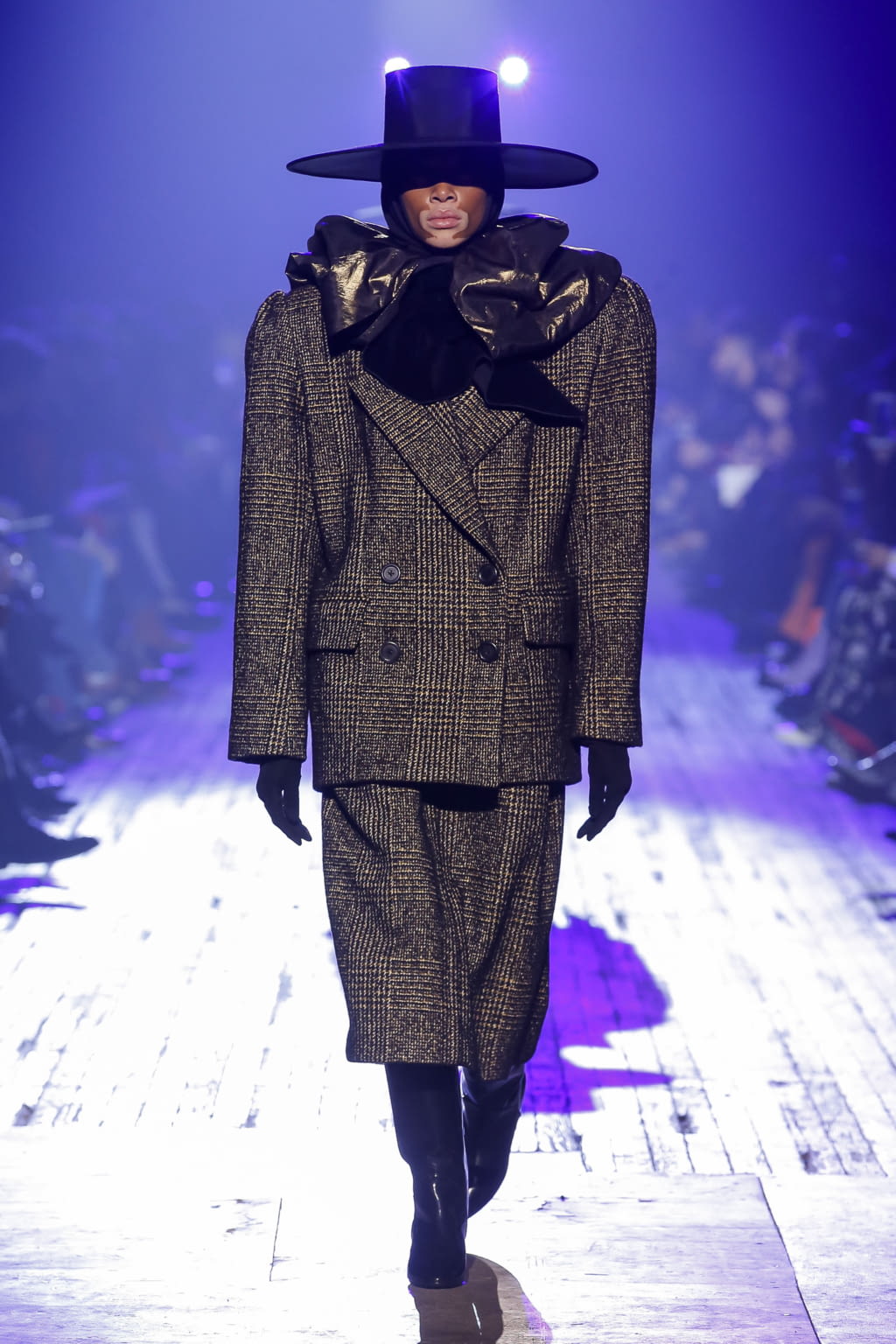 Fashion Week New York Fall/Winter 2018 look 20 from the Marc Jacobs collection womenswear