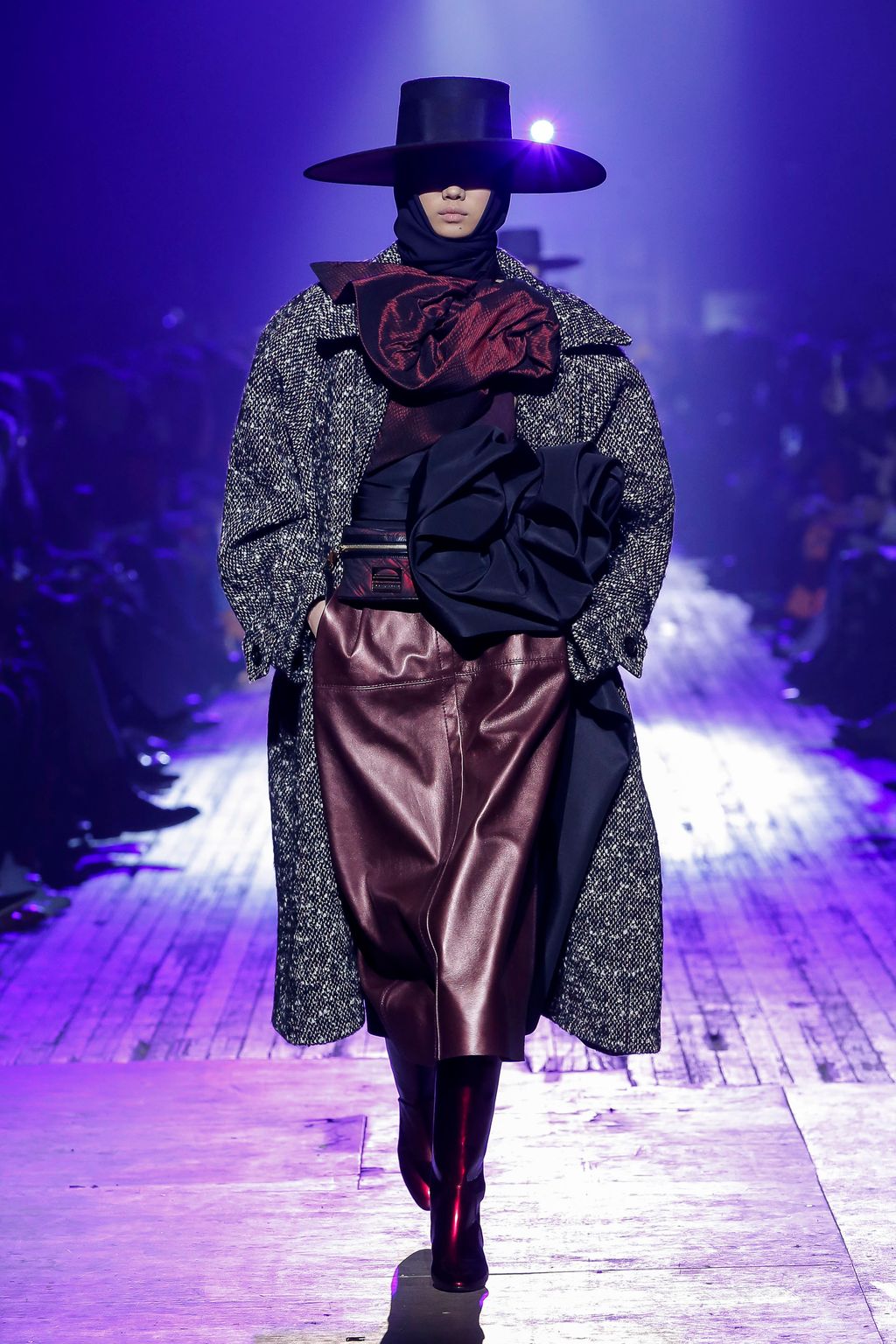 Fashion Week New York Fall/Winter 2018 look 22 from the Marc Jacobs collection womenswear
