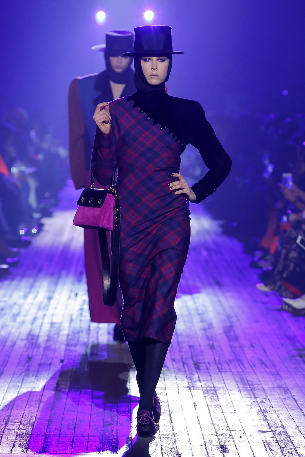 Fashion Week New York Fall/Winter 2018 look 25 from the Marc Jacobs collection womenswear