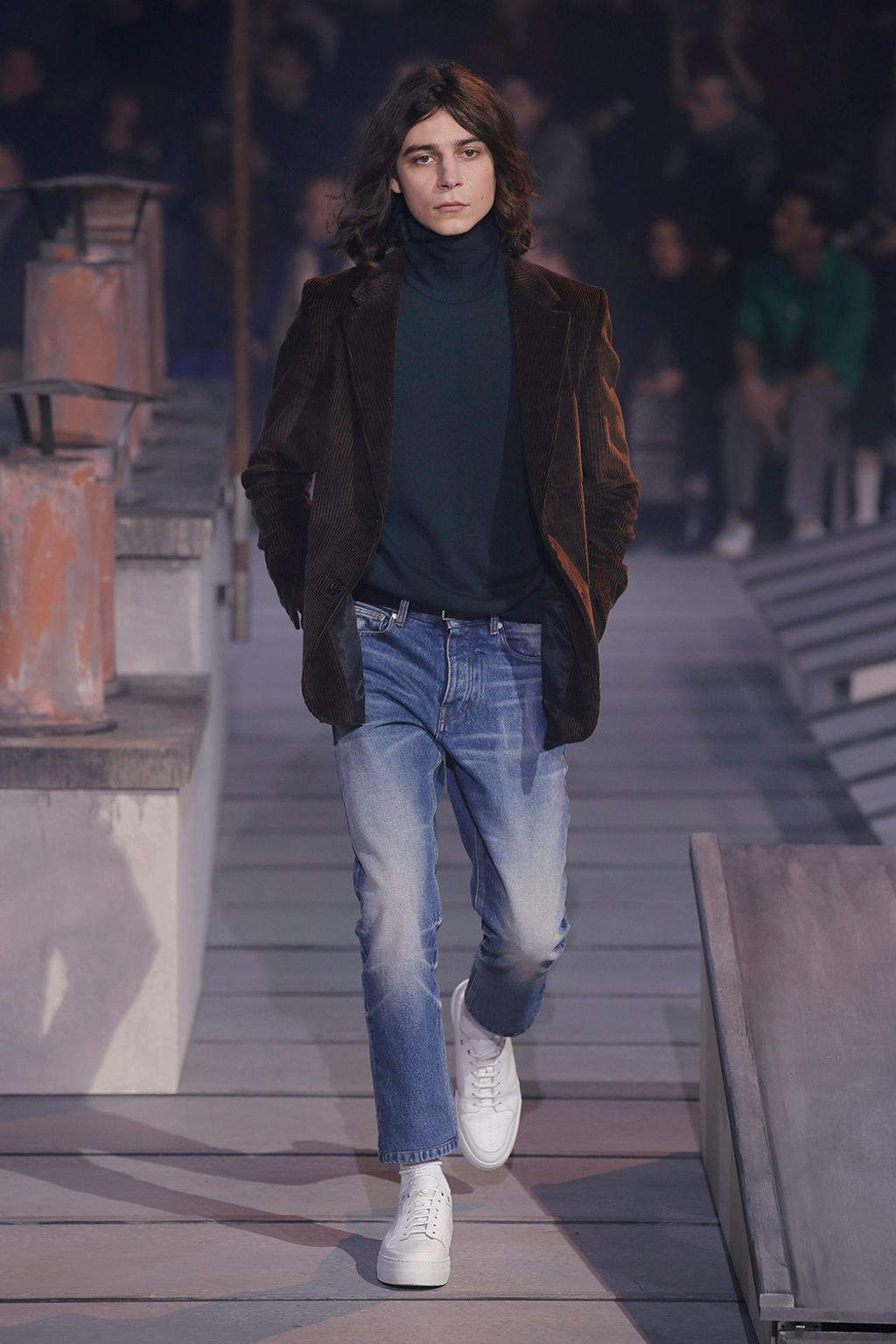 Fashion Week Paris Fall/Winter 2018 look 15 from the Ami collection menswear