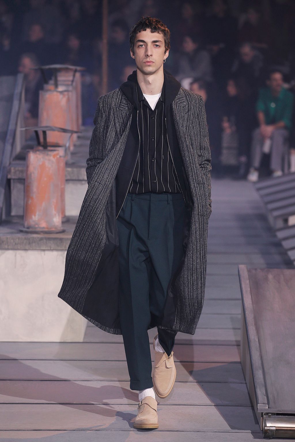 Fashion Week Paris Fall/Winter 2018 look 22 from the Ami collection 男装