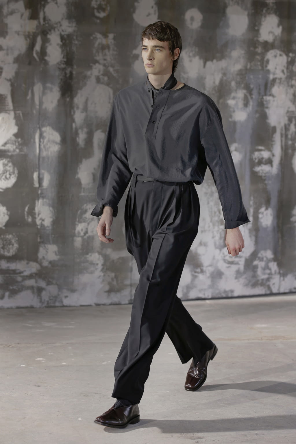 Fashion Week Paris Fall/Winter 2018 look 40 from the Lemaire collection menswear