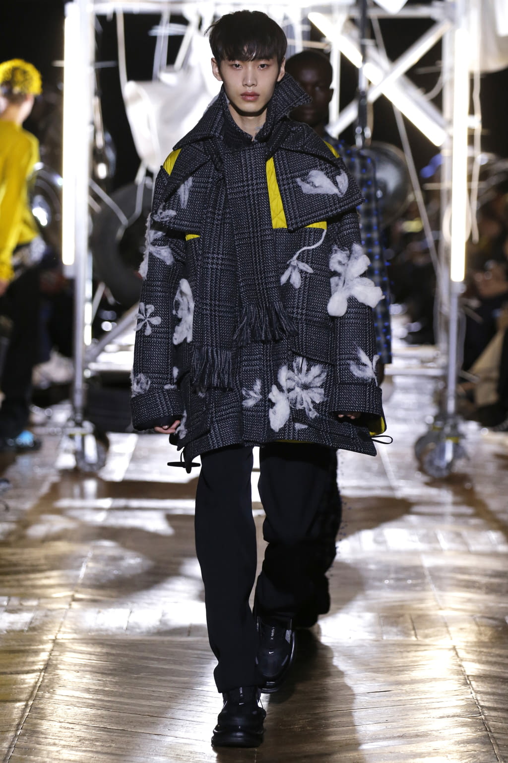 Fashion Week Paris Fall/Winter 2020 look 17 from the Botter collection menswear