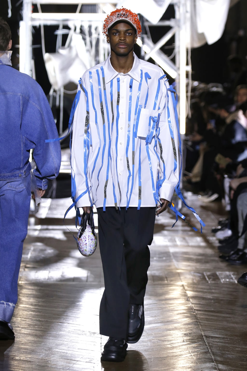 Fashion Week Paris Fall/Winter 2020 look 24 from the Botter collection 男装