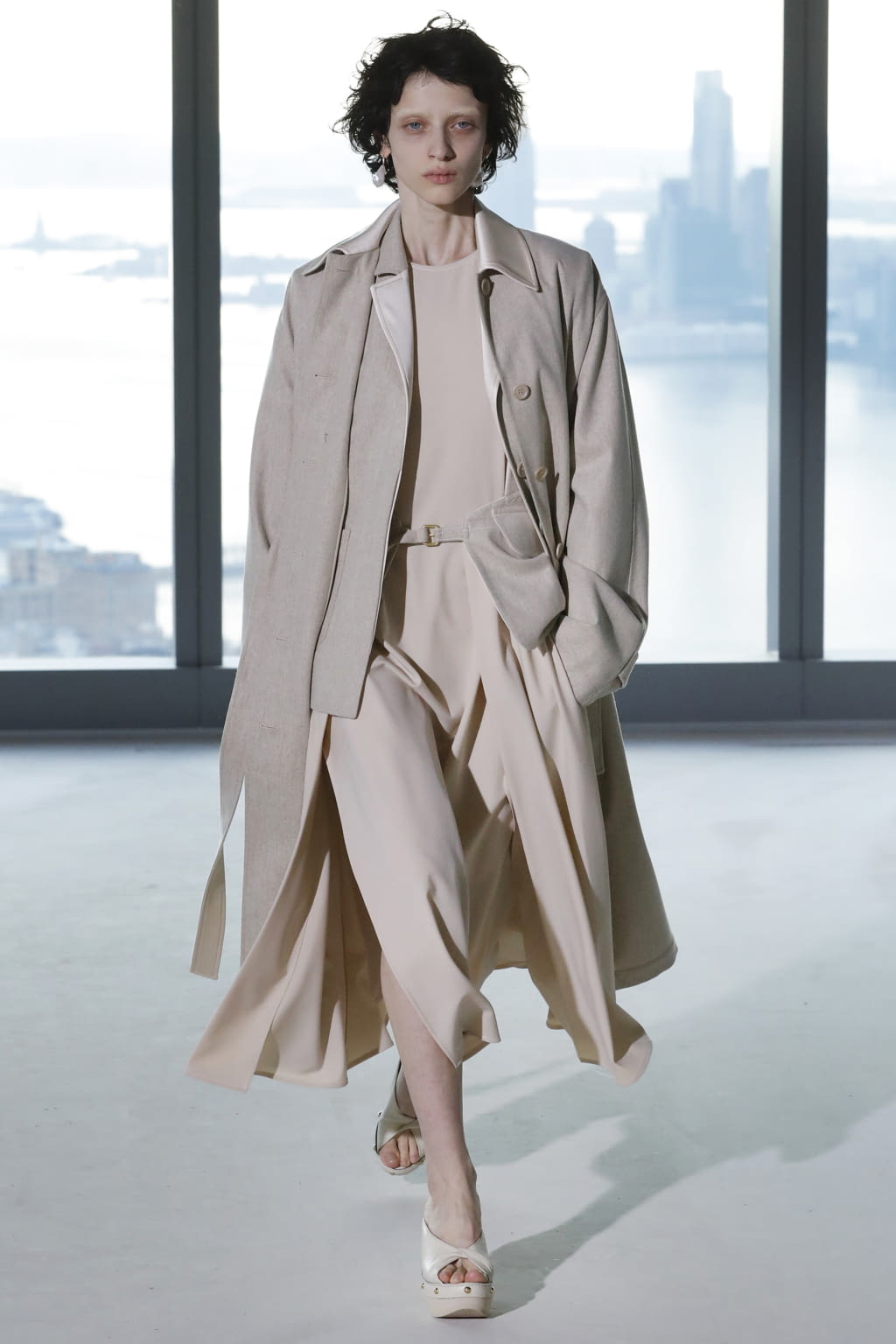 Fashion Week New York Fall/Winter 2020 look 15 from the Sies Marjan collection 女装