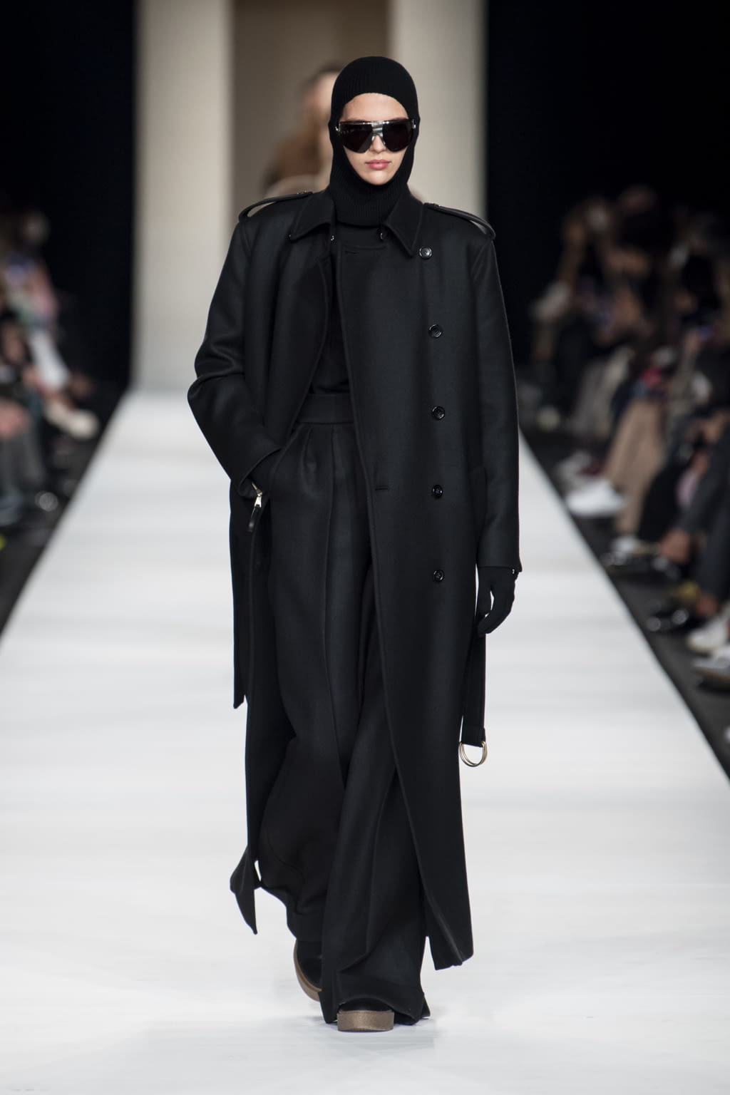 Fashion Week Milan Fall/Winter 2022 look 18 from the Max Mara collection 女装